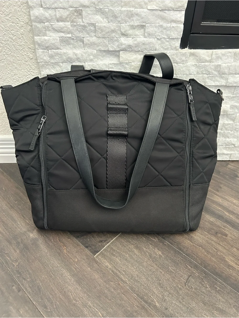 Paperclip Jojo Black Diaper Bag Built-In Changing Station Backpack